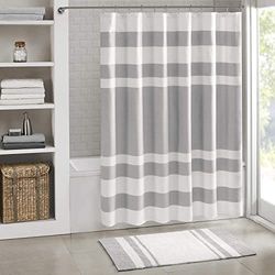 Madison Park Rideau de Douche gaufré pour Spa - Tissu en Microfibre Solide avec Traitement Hydrofuge 3M Scotchgard - Décoration Moderne de Salle de Bain - 183 x 183 cm - Gris