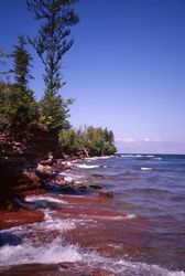 lined notebook - Lake Superior shoreline, Upper Peninsula of Michigan - 6 x 9 inches: college ruled, 200 pages