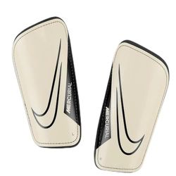Nike Merc scheenbeschermers, uniseks