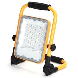 Uppladdningsbar 30 W LED-projektor, bärbar, lätt och effektiv, idealisk för presentationer, hemmabio och utomhusevenemang.