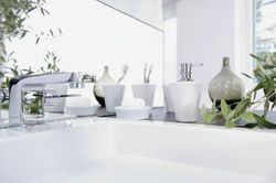 Spirella Accesorio SOBREMESA MAX-Porcelain White PORTACEPILLOS 1260188, Porcelana, Blanco, Estandar