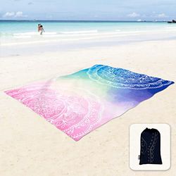 Sunlit Manta de Playa Suave y Sedosa a Prueba de Arena con Bolsillos en Las Esquinas, Bolsa de Malla de 270 x 205 cm, Fiesta en la Playa, Viajes, Camping y Festival de música al Aire Libre, Mandala