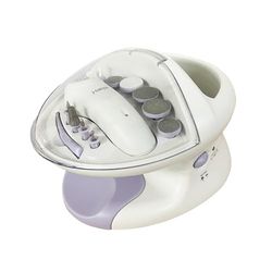 Pedikyrmanikyrset med elektrisk nagelslipmaskin, bubbelbadkit och integrerad torkfunktion