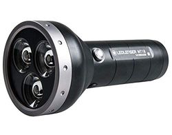 Lanterna de bolso LED para exteriores Ledlenser MT18, recarregável com bateria, 3000 lúmens, focável, feixe de luz de 540 m, duração luminosa de até 96 h, interruptor frontal, manuseio com uma mão