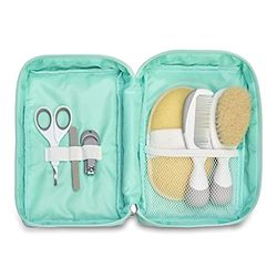 Chicco - Reseset för barnhygien, 6 stycken, borste och kam, svamphandske, sax med rundade spetsar, engångs spik- och kalkskärare