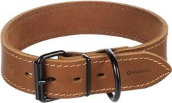 Flamingo Montana Lederen Ketting Large Cognac XL 49-59 cm x 40 mm - met klinknagels en gesp heeft een zwarte glanzende afwerking