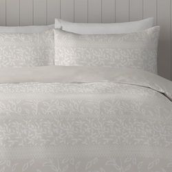 Appletree - Natural & White Floral Duvet Cover - King Bedding Size (230 x 220cm) - Soft Touch Velvet Bedding - 2 Pillowcases - Reverse Plain - Jacquard Natural Velvet Duvet Cover with Floral Leaves
