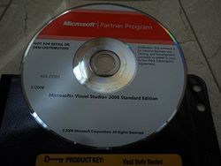 Visual Studio Standard 2008, Upgrade Edition (PC) [Import anglais]