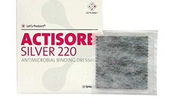 Actisorb Silver 220 Activated Charcoal Dressings 19cm x 10.5cm x5 Ulcers Diabetic