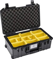 Pelican Air 1535 fodral med vadderade avdelare (2020-utgåva med tryckknappslås) – svart (015350-0042-110)