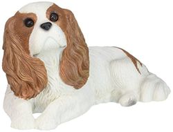 Sandicast Figura decorativa (tamanho médio Ruby Cavalier King Charles Spaniel escultura, deitado, branco, tamanho médio