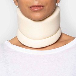 PRIM S.A. - Collar cervical anatómico semirrígido S/medio