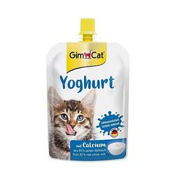 GimCat Yoghurt, Snack per gatti composto da latte intero genuino a basso contenuto di lattosio e calcio per ossa sane, 1 sacchetto, 1 x 150 g