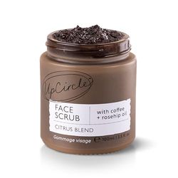 UpCircle Scrub viso al caffè - Miscela di agrumi per pelli normali e secche 100 ml - Burro di karité, cocco e olio di rosa canina - Esfoliante viso naturale e vegano per una pelle morbida e liscia