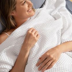 PHF Thermische deken van 100% katoen met wafelweefsel voor woondecoraties - zacht, comfortabel, ademend en vochtopname voor het hele seizoen - perfect voor bank, bed, bank, queensize (225 x 225 cm),