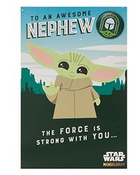 UK Greetings Disney The Mandalorian Carte d'anniversaire pour neveu avec enveloppe – Motif enfant avec Grogu Baby Yoda et badge, multicolore, 149 mm x 229 mm