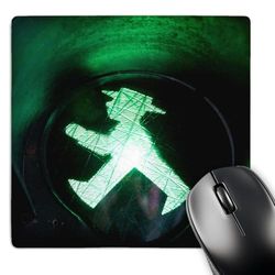 3drose, Allemagne, Berlin. Alexanderplatz. DDR musée. Ampelmann. Mouse Pad, 20,3 x 20,3 cm (MP 188161 1)