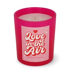 Legami - Scented Candle Love is in The Air, Durable Glass Container, Cotton Wick, Vegetable Blend for Home Use, Burning Time Up to 30 Hours, Diameter 7 cm, Height 8.5 cm