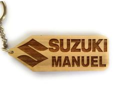 Portachiavi o calamita personalizzato in legno Faltec compatibile con SUZUKI - personalizza con il tuo nome o con la targa della moto - logo moto