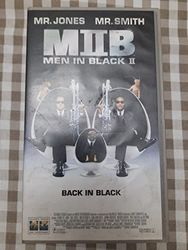 MEN IN BLACK II 2