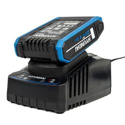 Hyundai Kit de batería y Cargador, 20 V 2 Ah, Iones de Litio, Cargador de 2 A, Compatible con Rango de Segunda generación