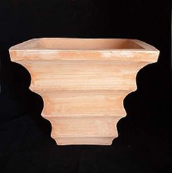 VASO QUADRATO ONDULATO IN TERRACOTTA PER PIANTE E FIORI. LATO CM. 20 X CM. 20 ALTEZZA CM. 19 – FATTO A MANO – FIORIERA IN COTTO GIARDINAGGIO