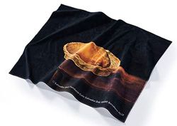 Musearta BT-SD-BB-V424316 - Asciugamano da spiaggia unisex con motivo The Basket of Bread des Artister Salvador Dalí, in cotone, dimensioni 120 x 150 cm