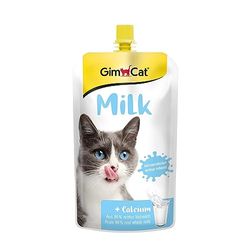 GimCat Milk - Lait pour chats à base de vrai lait entier à teneur réduite en lactose avec du calcium pour des os sains - 1 sachet (1 à 200 g)