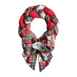 Ghirlanda di Treccia in tessuto Natalizia, realizzata a mano, di varie combinazioni di colori e fantasia e decorazioni varie (XL, Quadri Rosso)