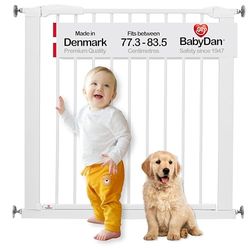 BabyDan Swing Shut Bred säkerhetsgrind. Bredd 77,3 – 83,5 cm