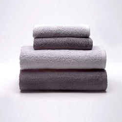 Sancarlos - Lot de 4 Serviettes Ocean Duo, 2 lavabos et 2 Serviettes de Douche, Couleur Gris Clair et Gris foncé, 100% Coton, 550 g/m²