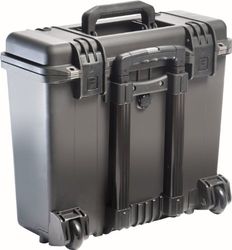 PELI Storm IM2435 Maleta Profunda con Ruedas y asa telescópico, Resistente al Agua y al Polvo, 29L de Capacidad, Fabricada en EE.UU., con Espuma Personalizable, Color Negro