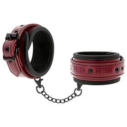 Fetish submissive dark room manette pelle vegano