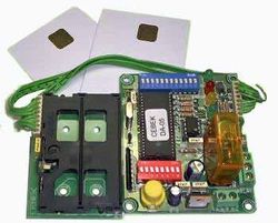 CEBEK CONTROL DE ACCESO POR TARJETAS CHIP 12V/70MA 5A