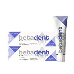 Betadent ZESTAW 2 NATURALNY DENTYFRIC. Działanie odkażające, przeciwpłytkowe, kojące i orzeźwiające. Wzmacnia dziąsła. Delikatna formuła z naturalnymi ekstraktami roślinnymi. 2x100 ml