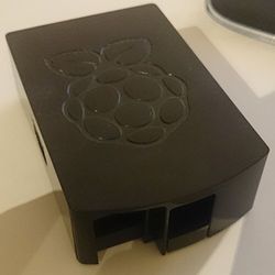 OneNineDesign Carcasa Raspberry Pi Color Negro - Montaje sin Tornillos en 30 Segundos - Fabricada en Europa