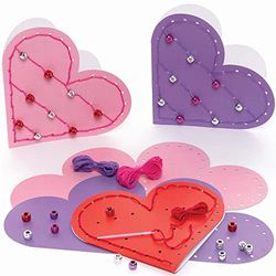 Baker Ross Cartes avec Perles à Enfiler en forme de Cœur - Lot de 6, Fournitures pour Loisirs Créatifs pour Enfants (FC427)