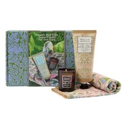 William Morris At Home Forest Bathing Refresh & Reset Bathtime Set | Candle 30g, Body Wash 100ml, Face Towel