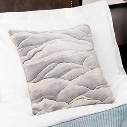 Paoletti Stratus Jacquard rörledd fjäder rik fylld kudde