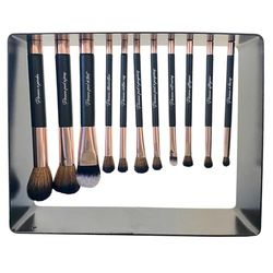COSMETIC CLUB, SC0664, Set di 11 pennelli per Trucco, Design Magnetico Innovativo con Supporto Nero Rosa, Setole Sintetiche morbide e Resistenti, Applicazione precisa e Uniforme, Facile da Pulire