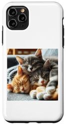 Custodia per iPhone 11 Pro Max Primo piano sparato 3 gatti che dormono sul divano sopra l'uno sull'altro. 2