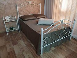 Letto una piazza e mezza in ferro battuto Cuore bianco decorato oro