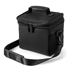 MegaGear Borsa per fotocamera a mano e a spalla in finta pelle con tracolla regolabile