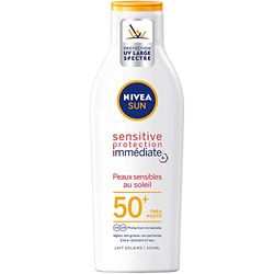 NIVEA SUN Latte solare Sensitive protezione immediata FPS 50+ (1 x 200 ml), protezione solare non profumata & resistente all'acqua, protezione solare texture leggera non grassa per pelli sensibili