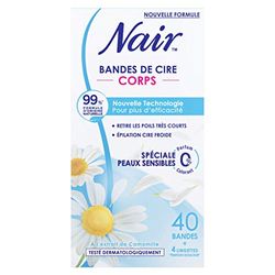 NAIR - Bandes de Cire Froide Corps, Spéciales Peaux Sensibles, à l'Extrait de Camomille, 99% d'Origine Naturelle, 40 Bandes + 4 Lingettes "Finition Douceur"