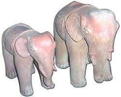 FIORIERA/VASO “ELEFANTE” IN TERRACOTTA PER PIANTE E FIORI, FATTO A MANO; LUNGHEZZA CM. 26. ALTEZZA CM. 21; MADE IN ITALY DI VASERIE RINALDI. ARREDO ESTERNO/CASA/TERRAZZO/GIARDINO/OUTDOOR.