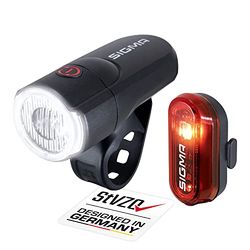 SIGMA Aura 30 & Curve | Set di luci per bicicletta a batteria | Montaggio senza attrezzi | Protezione dagli spruzzi | Luci anteriori e posteriori per bicicletta