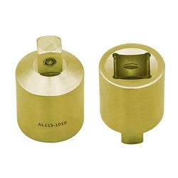 Adaptateur 3/4" H vers 1" M, conçu pour connecter des tuyaux, idéal pour les systèmes de plomberie et d'arrosage.