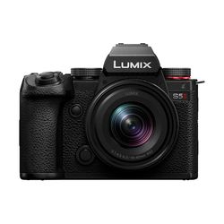 Panasonic LUMIX S5M2, Corpo Macchina Mirrorless Full Frame, 4K 60P e 6k 30P, Schermo Ribaltabile, AF Ibrido di Fase Con 779 Punti, con Obiettivo S-R1840E 18-40mm S, Con Lente 18-40mm, Nero