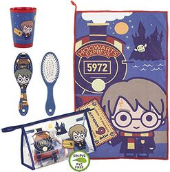 Warner Bros Harry Potter 3-delige kleuterset: handdoek, borstel en beker in PVC-GRATIS beautycase